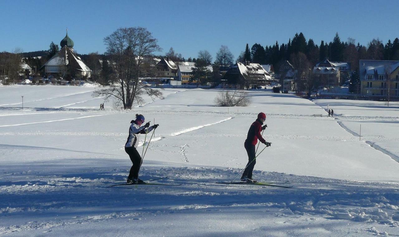 4-Sterne Ferienhaus Roesslewiese Hinterzarten Buitenkant foto